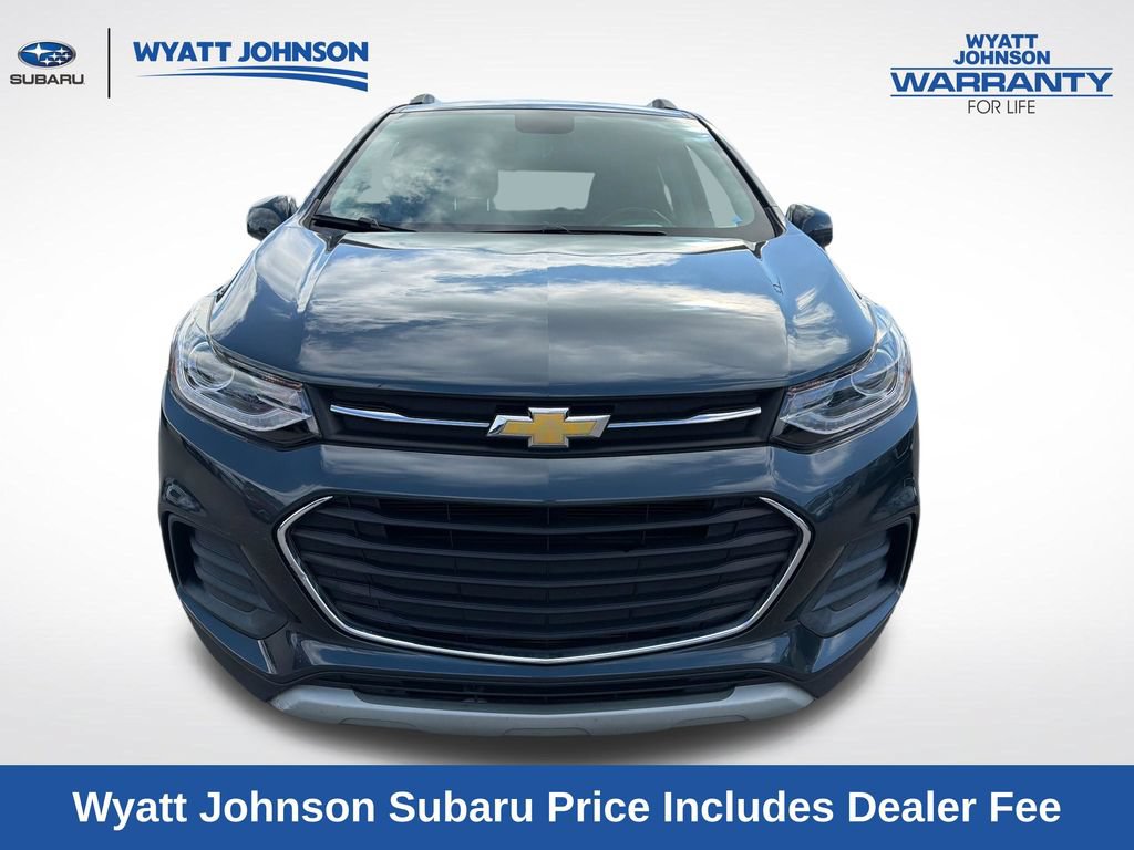 Used 2022 Chevrolet Trax LT w/ Driver Confidence Package AWD/4WD image 11