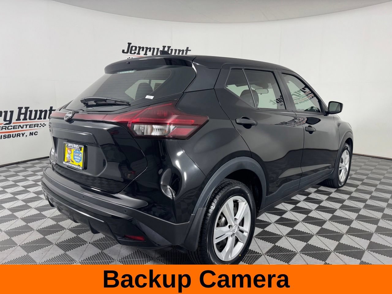 Used 2024 Nissan Kicks S FWD image 7