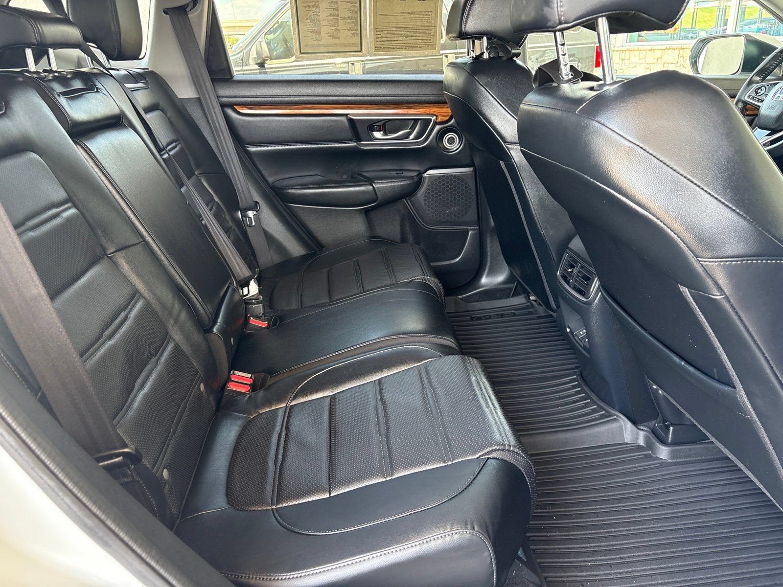 Used 2022 Honda CR-V Touring image 19