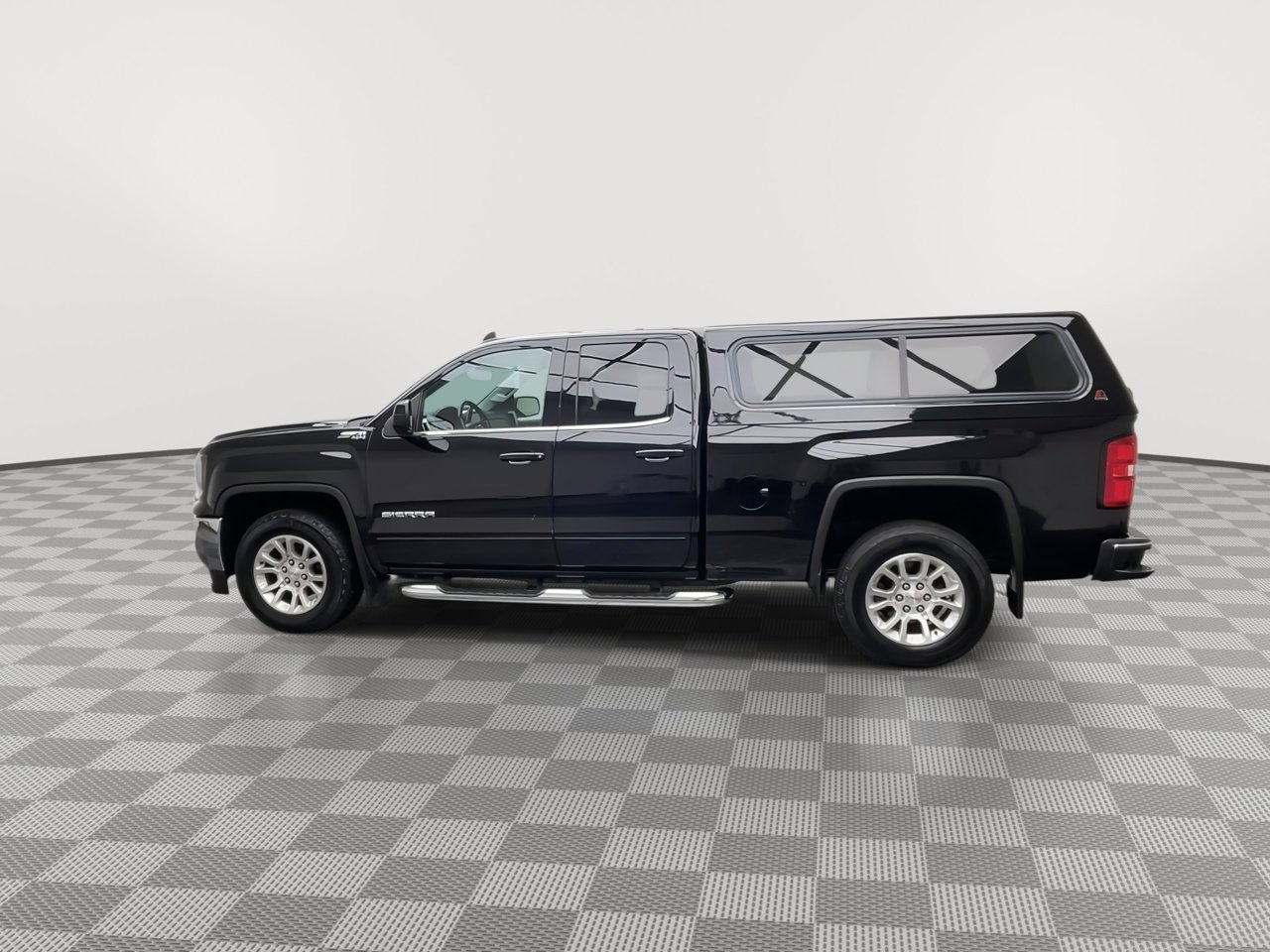 Used 2019 GMC Sierra 1500 SLE w/ SLE Value Package AWD/4WD image 34