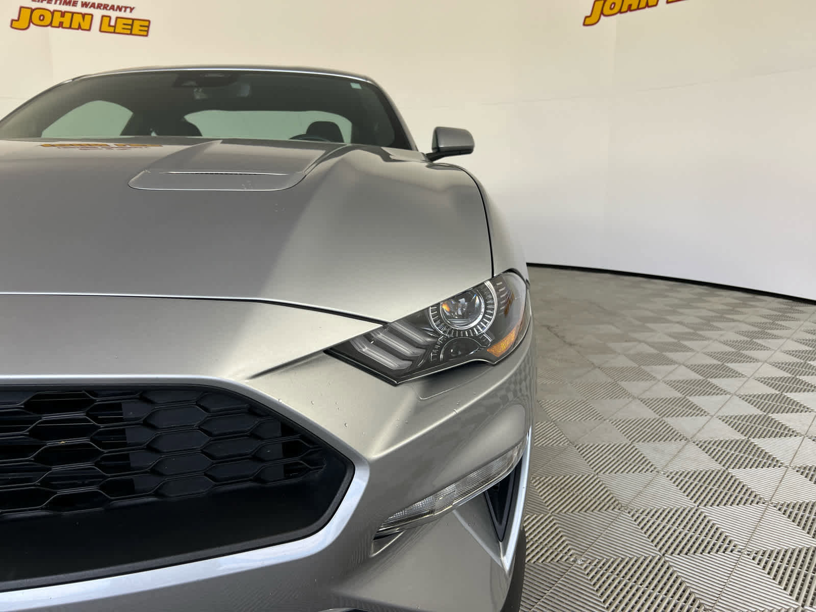 Used 2021 Ford Mustang Coupe image 11
