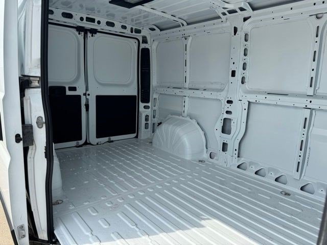New 2025 RAM ProMaster 1500 w/ Convenience Group FWD image 25