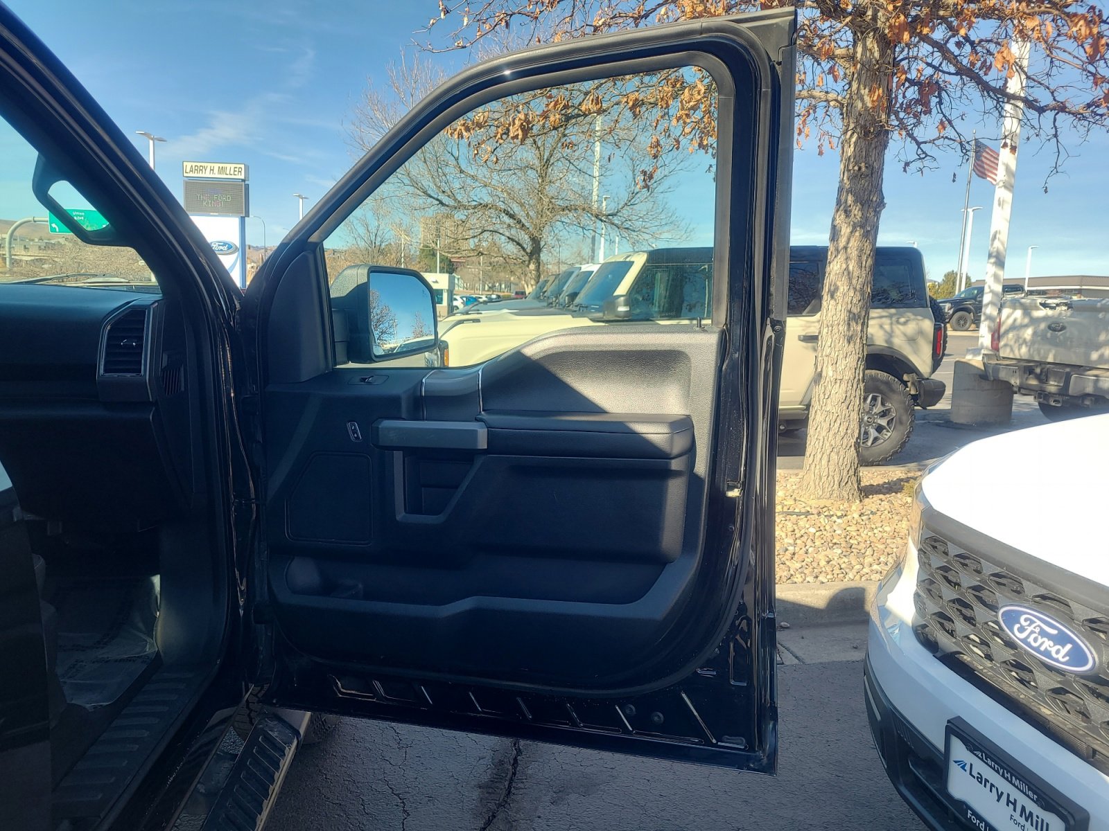 Certified 2017 Ford F150 XLT w/ Equipment Group 302A Luxury image 16