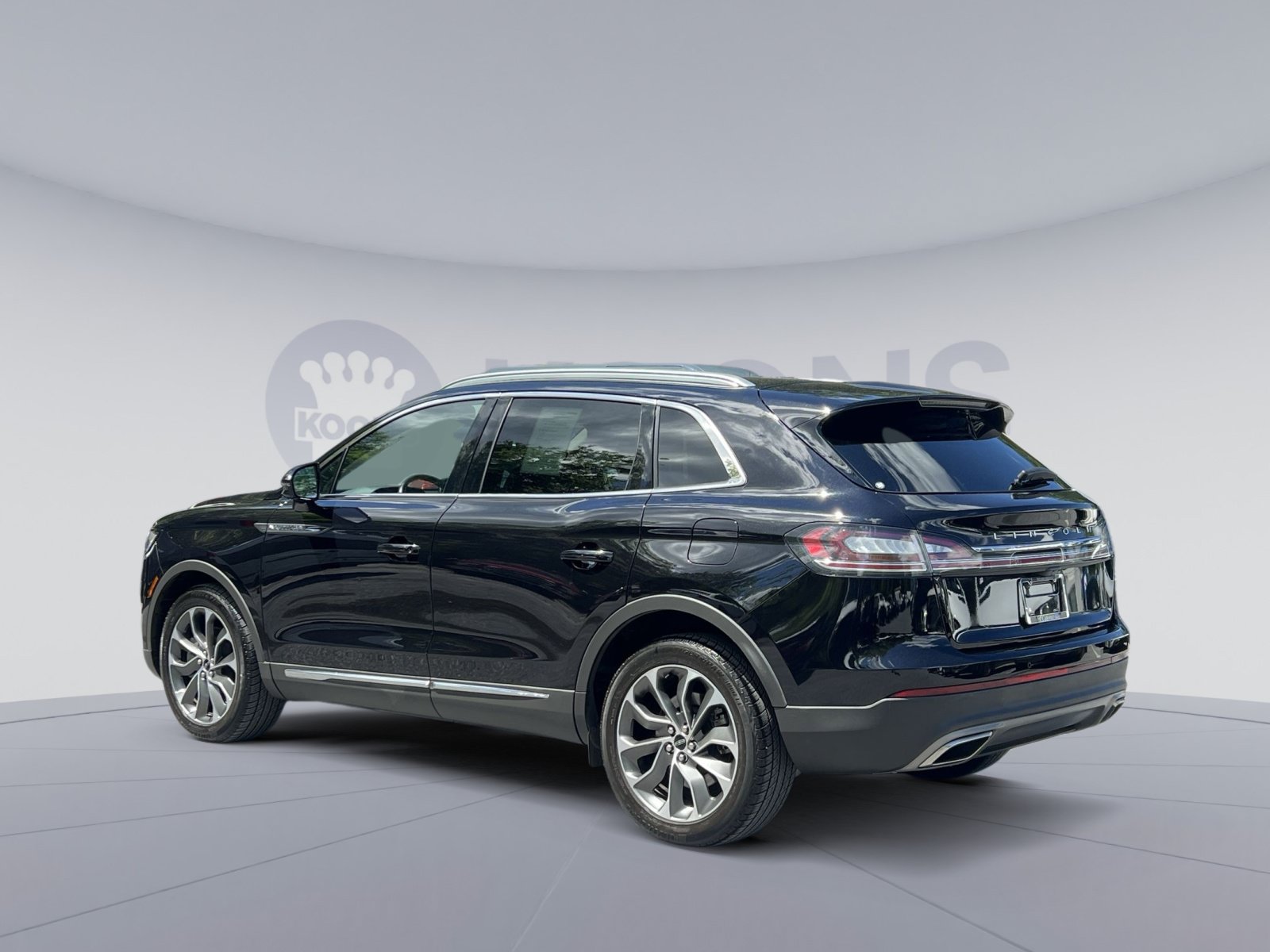 Used 2021 Lincoln Nautilus Reserve w/ Cargo Utility Package AWD/4WD image 8