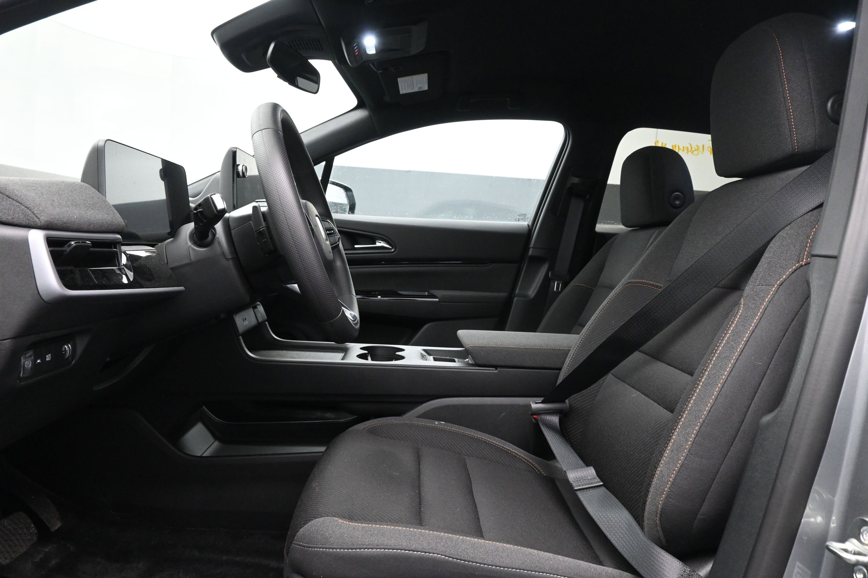 Used 2025 Honda Prologue EX image 15