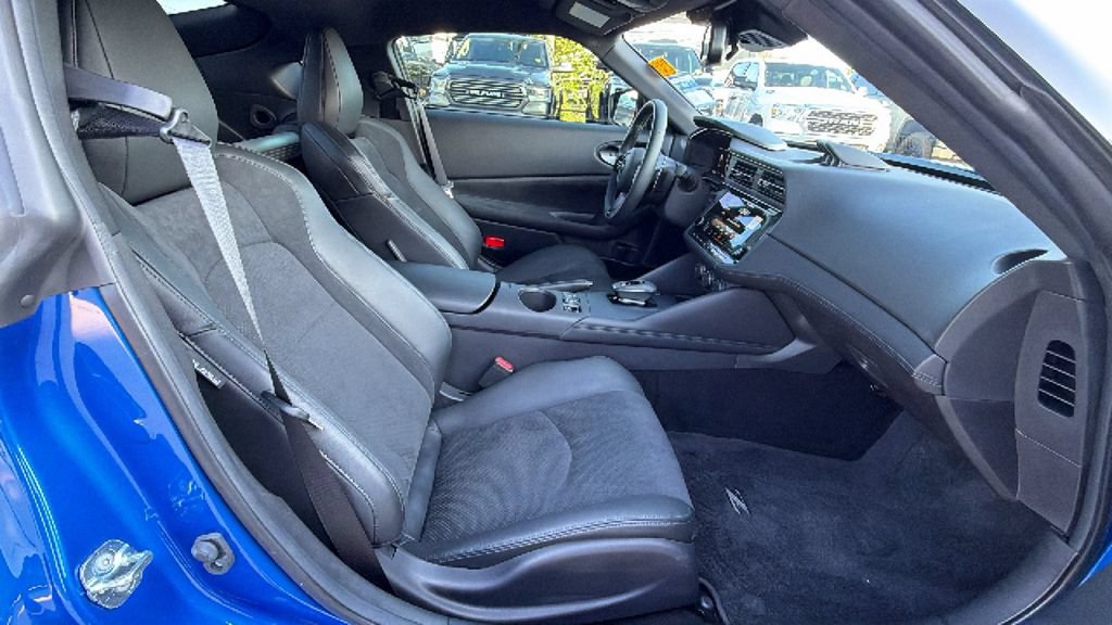 Used 2024 Nissan Z Performance w/ Floor Mat Package RWD image 28