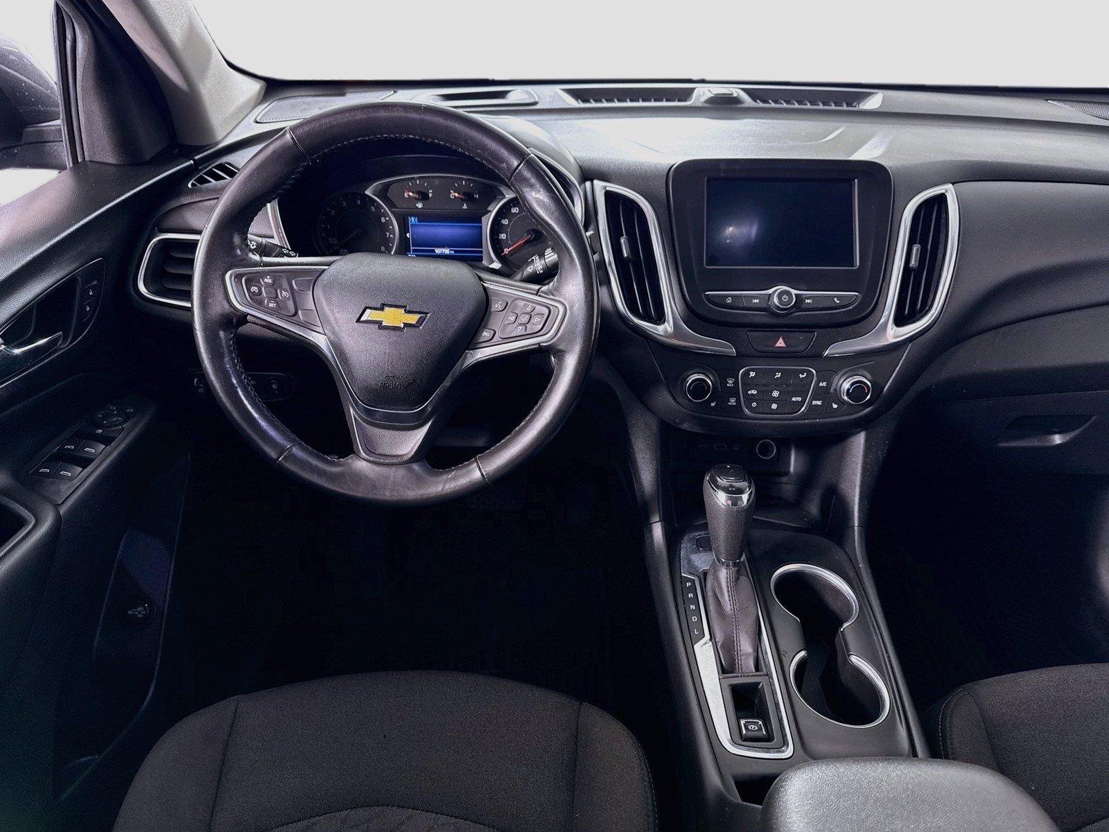 Used 2021 Chevrolet Equinox LT AWD/4WD image 2