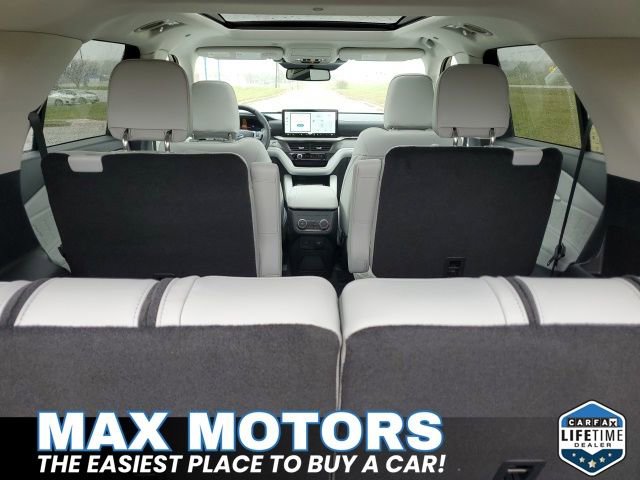 New 2026 Ford Explorer Platinum w/ LUX Leather Package image 9