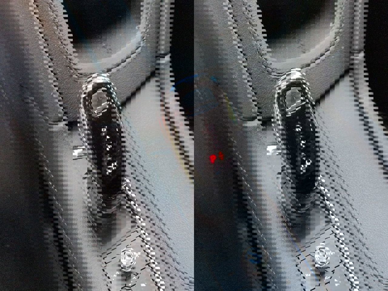 Used 2023 Cadillac XT6 Premium Luxury w/ Technology Package image 15