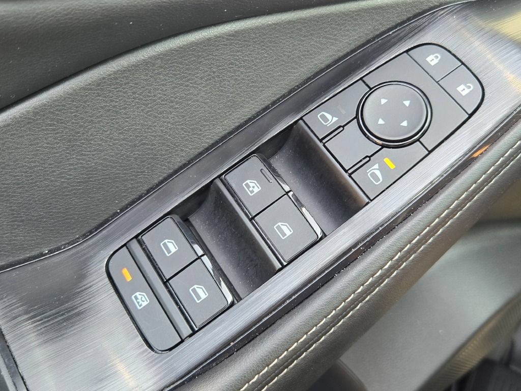Used 2026 Nissan Rogue SV AWD/4WD image 27