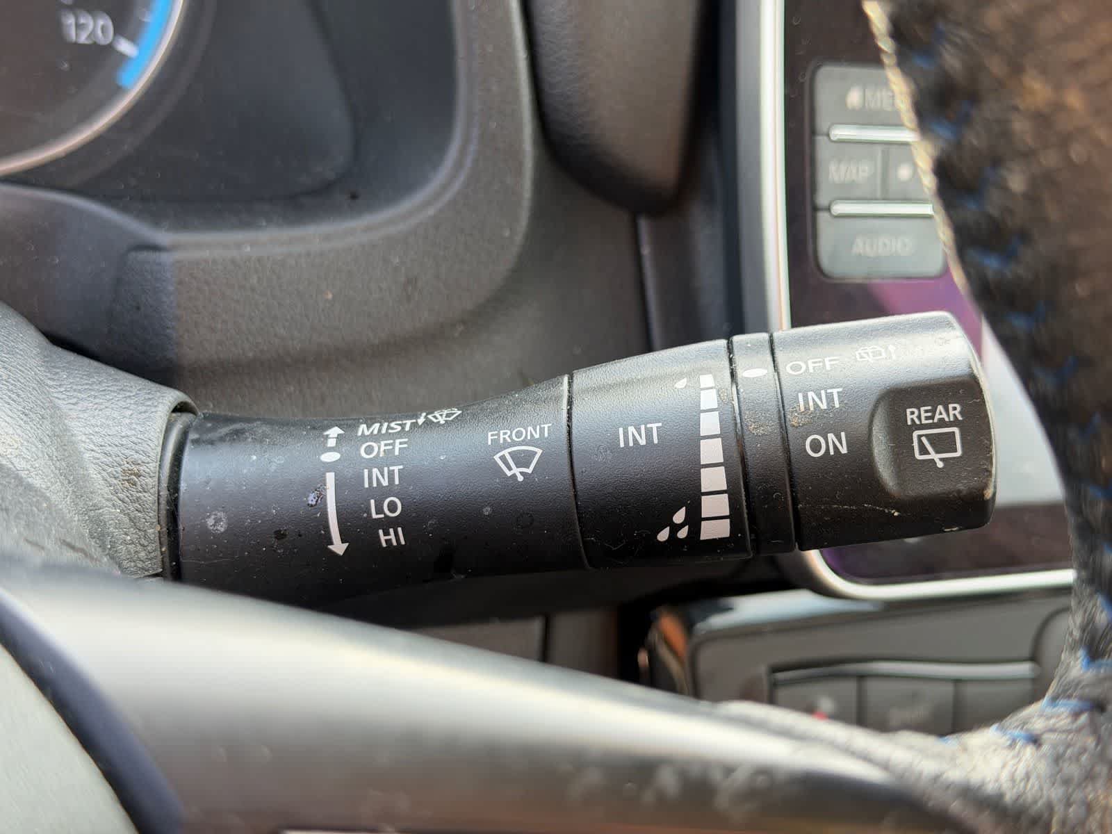 Certified 2022 Nissan Leaf SV Plus FWD image 17