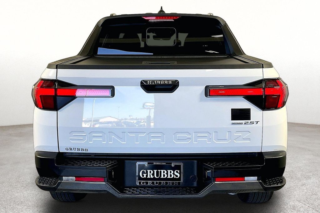 Used 2024 Hyundai Santa Cruz Limited AWD/4WD image 5