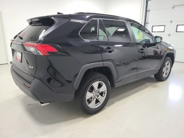 Used 2024 Toyota RAV4 XLE FWD image 6