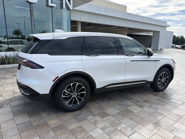 New 2026 Lincoln Nautilus Premier AWD/4WD image 2