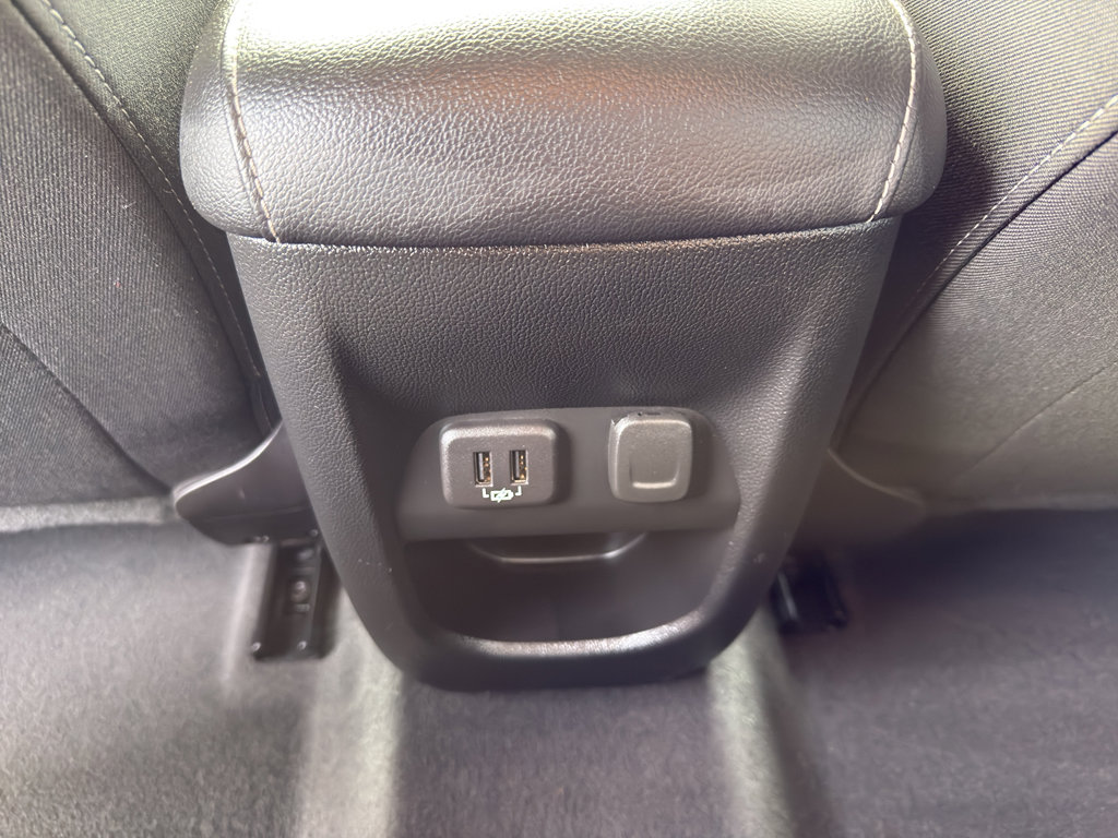 Used 2022 Chevrolet Colorado LT w/ LT Convenience Package image 31