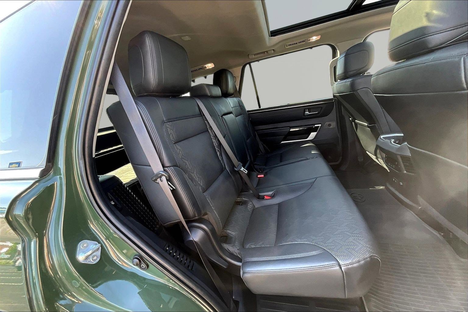 Used 2023 Toyota Sequoia Limited AWD/4WD image 24