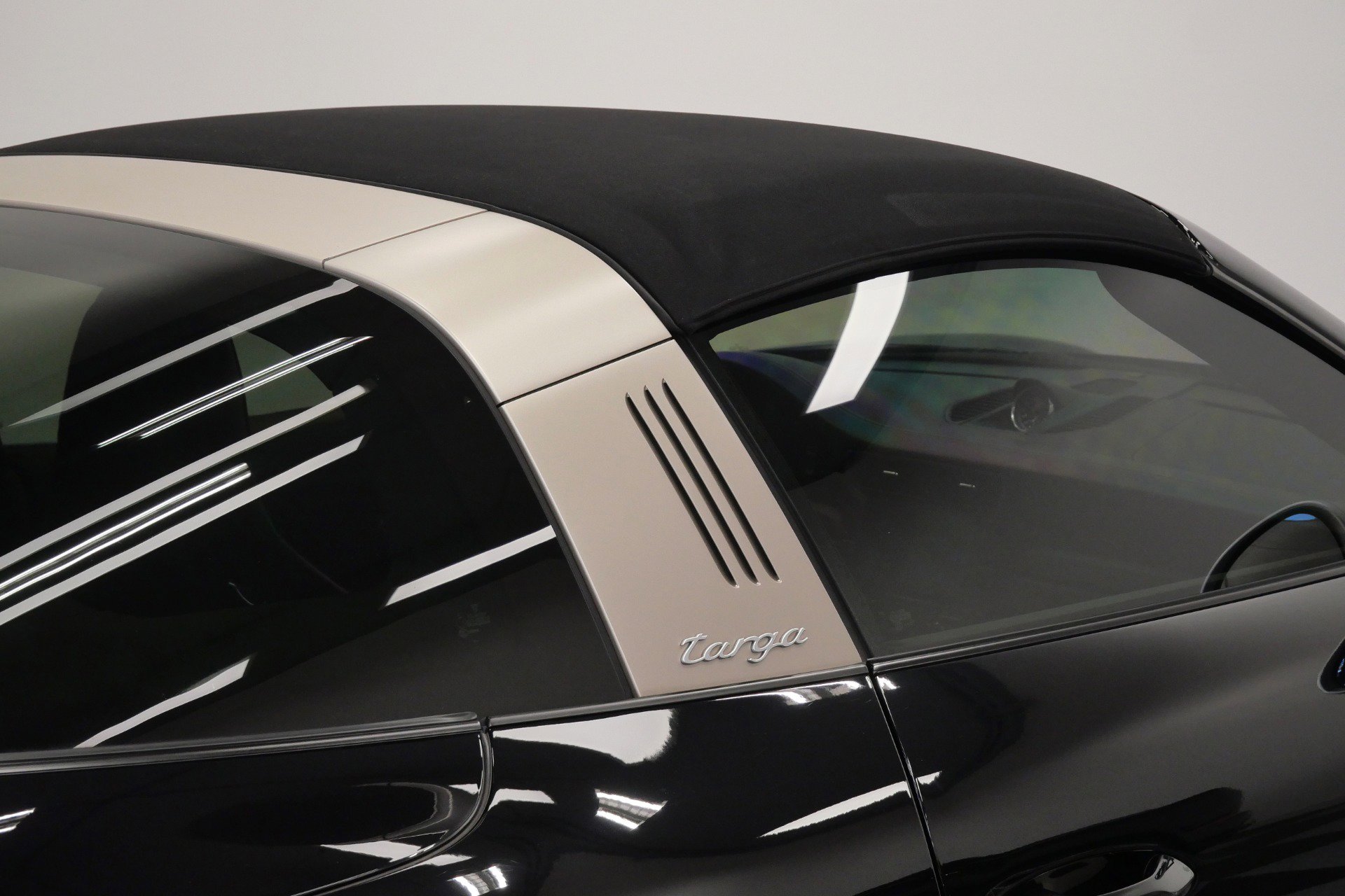 Used 2019 Porsche 911 Targa 4 GTS AWD/4WD image 18
