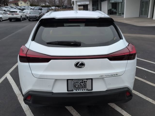 New 2026 Lexus UX 300h AWD image 4