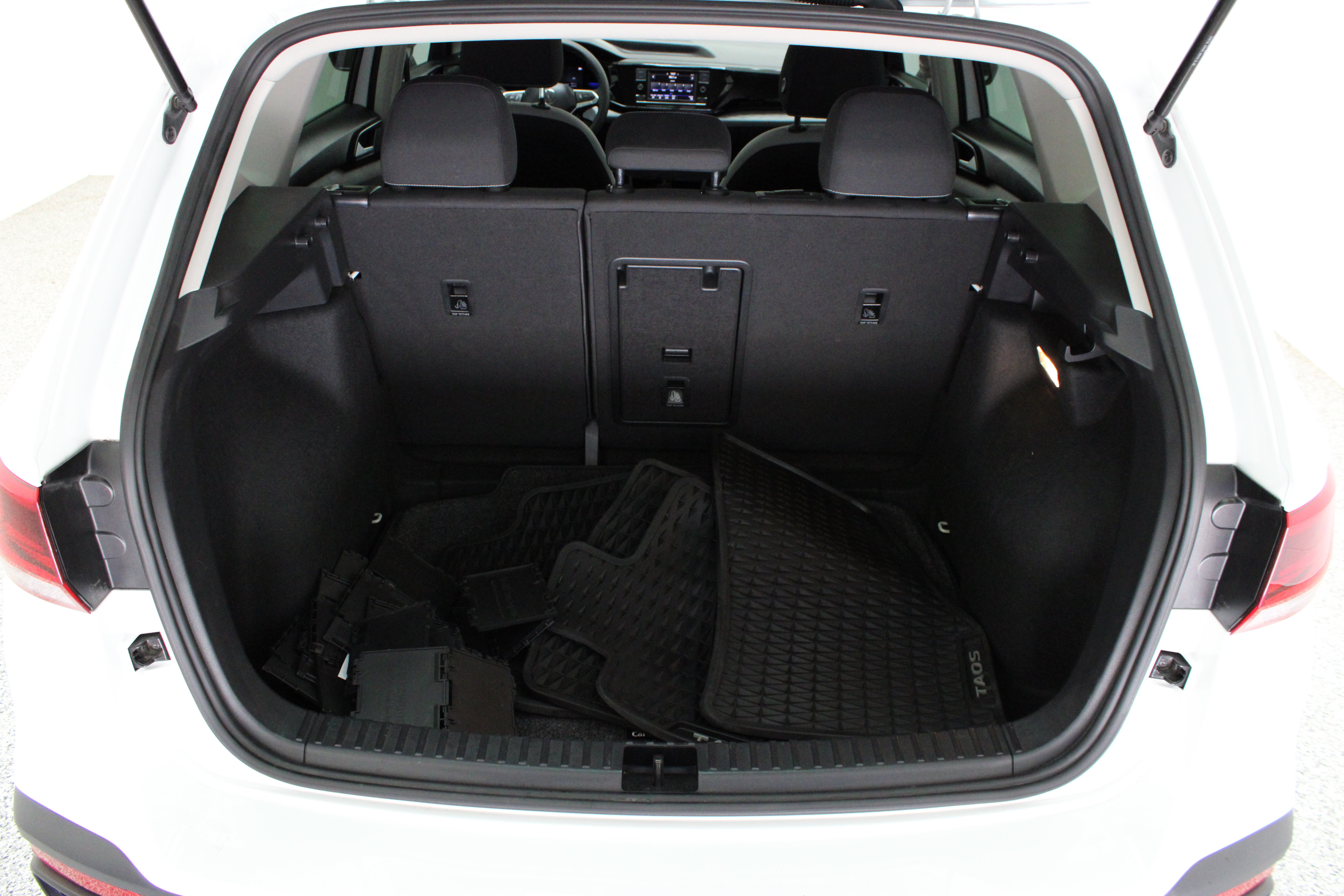 Used 2022 Volkswagen Taos S FWD image 29