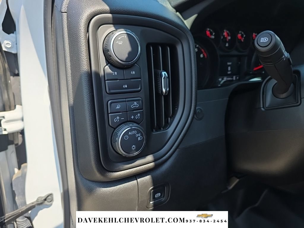 Used 2025 Chevrolet Silverado 2500 Custom w/ Custom Value Package AWD/4WD image 9