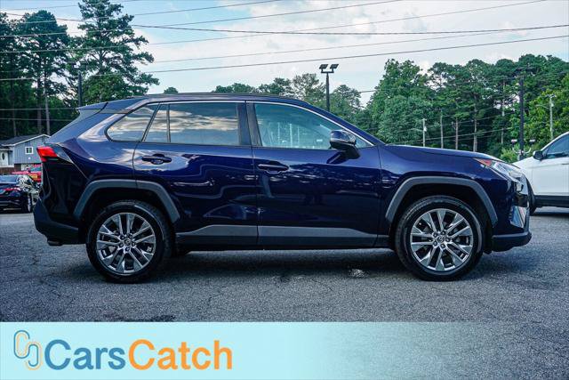 Used 2020 Toyota RAV4 XLE Premium AWD/4WD image 9