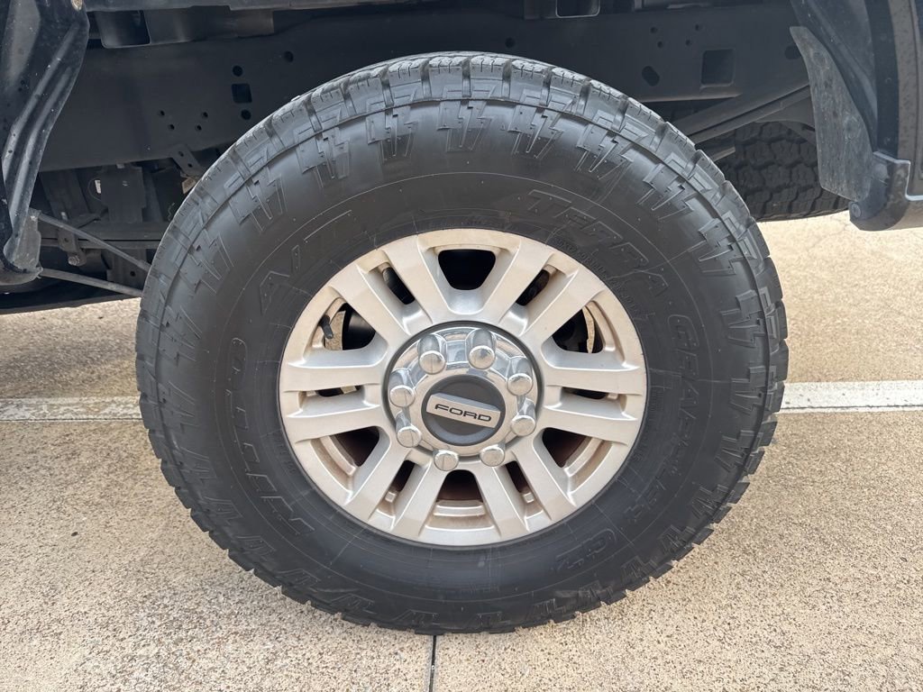 Used 2019 Ford F250 XLT w/ XLT Value Package image 5