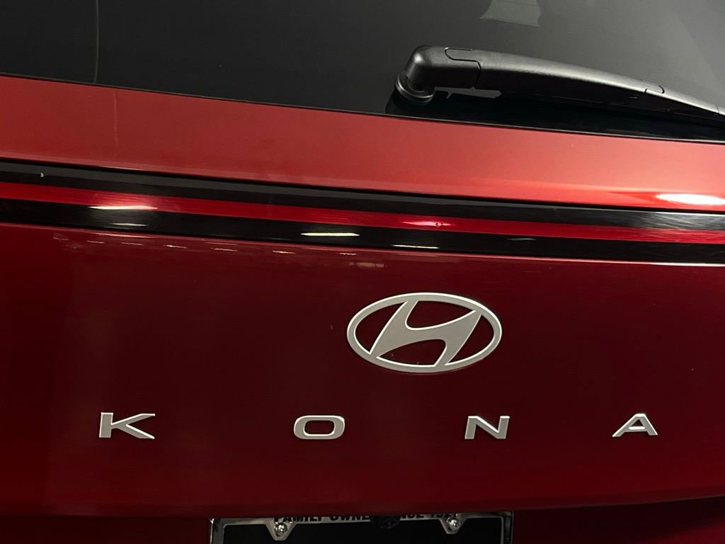 Used 2025 Hyundai Kona SEL image 27
