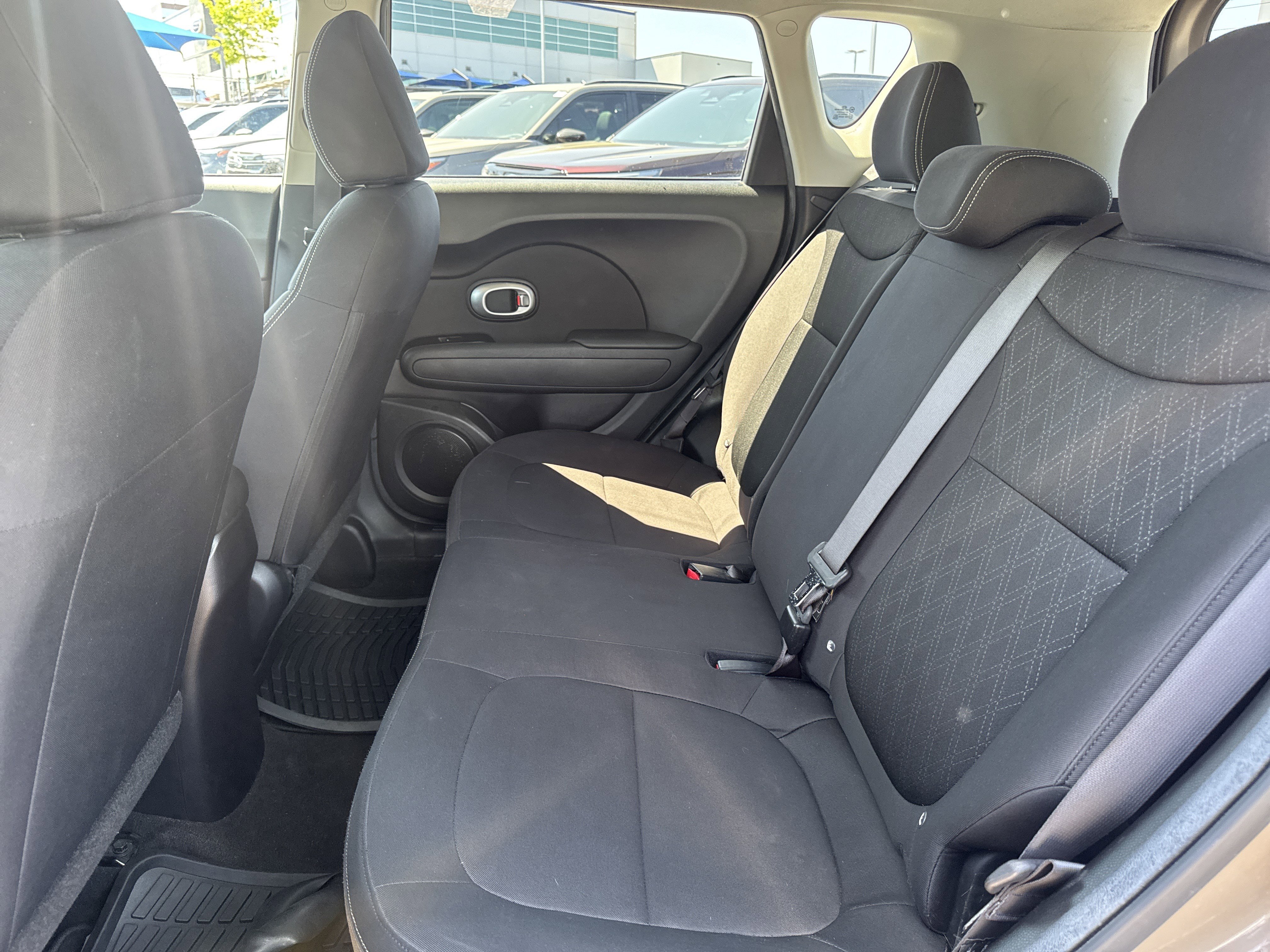 Used 2015 Kia Soul image 23