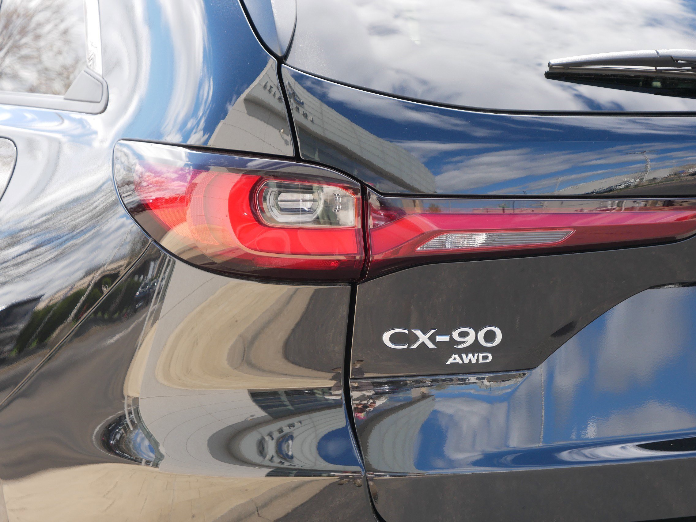 Used 2024 MAZDA CX-90 Plug-In Hybrid w/ Premium Plus AWD/4WD image 17