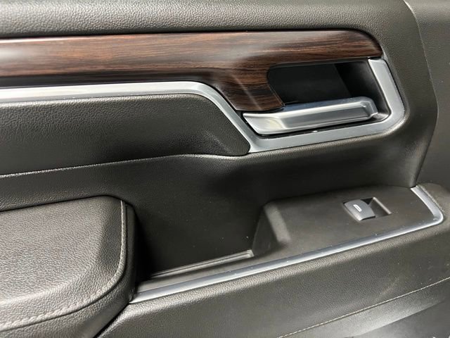 Used 2025 GMC Sierra 3500 SLT image 34