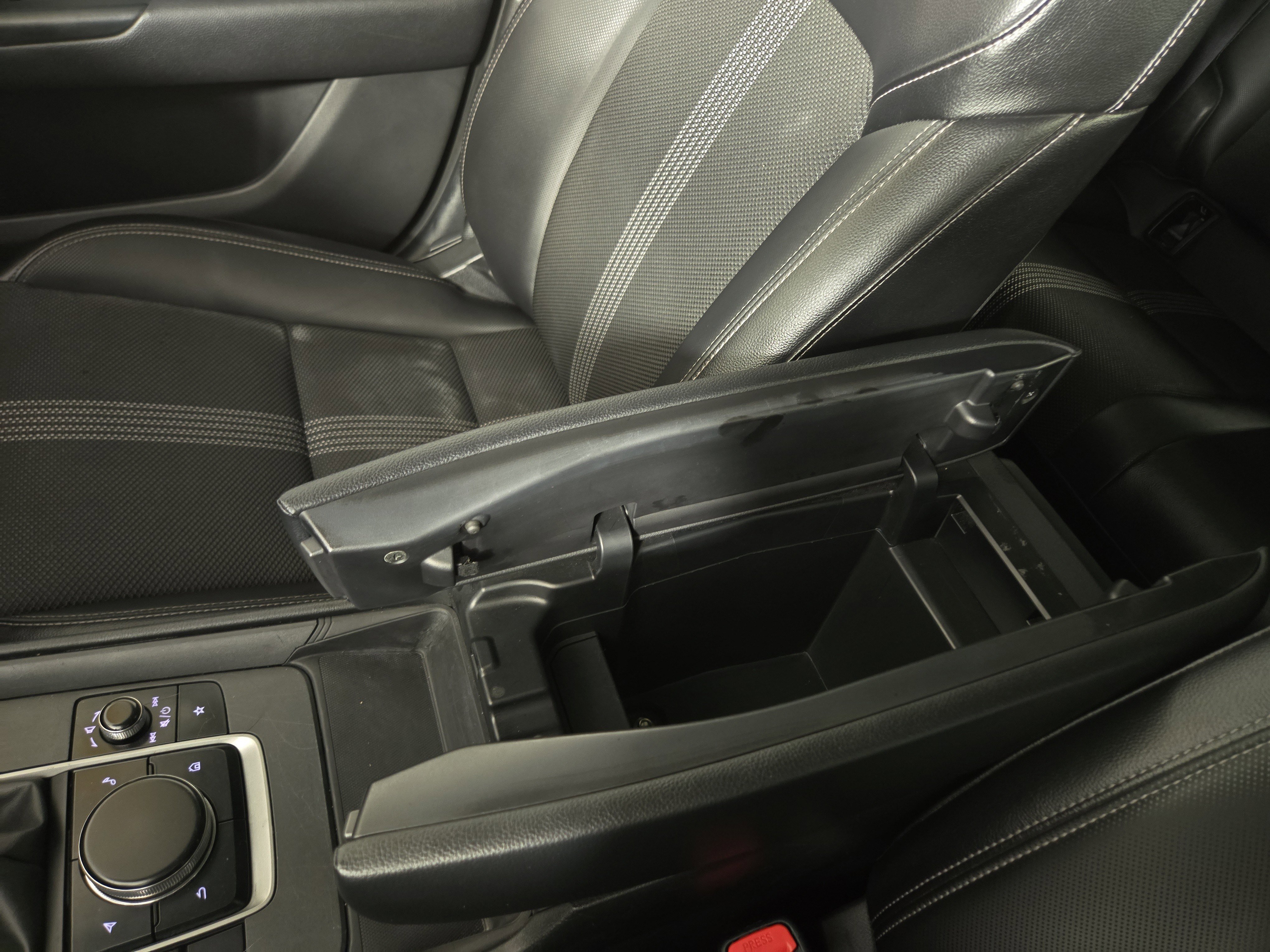 Used 2024 MAZDA CX-50 AWD 2.5 S w/ Preferred Package image 29