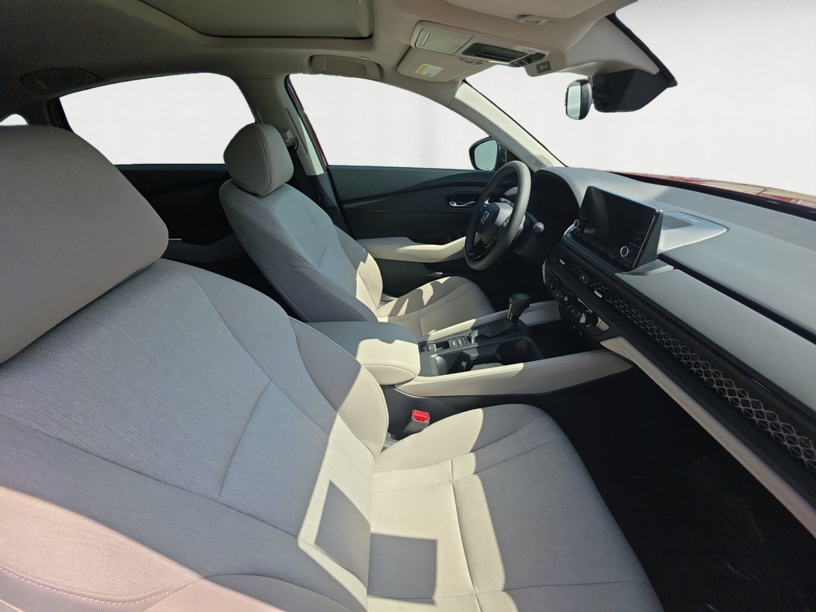 Used 2025 Honda Accord SE image 15