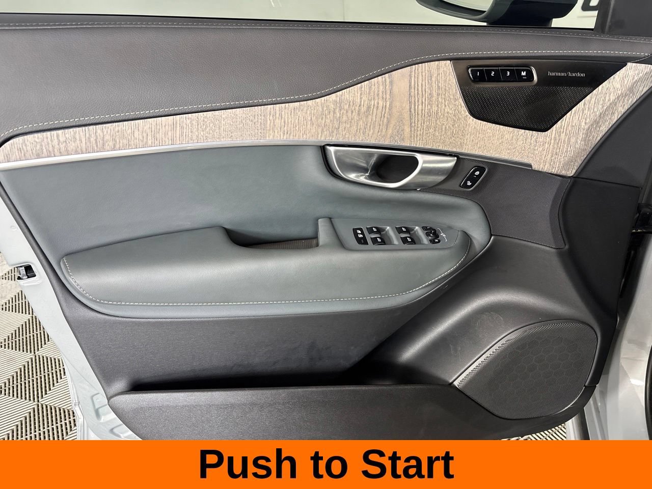Used 2024 Volvo XC90 B6 Ultimate w/ Protection Package Premier AWD/4WD image 8