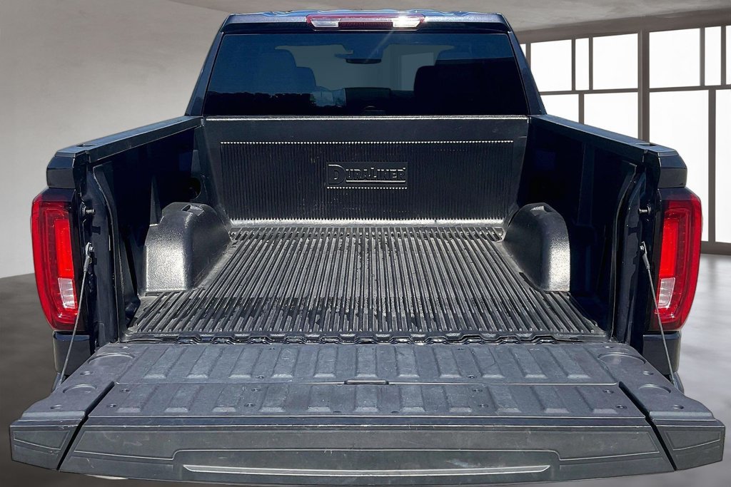 Used 2025 GMC Sierra 1500 SLT AWD/4WD image 7