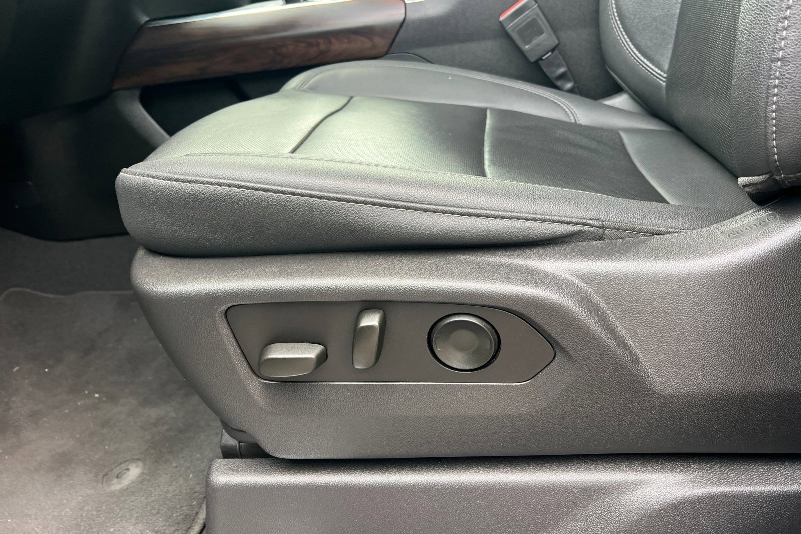 Used 2023 GMC Sierra 1500 SLT w/ SLT Premium Package image 14