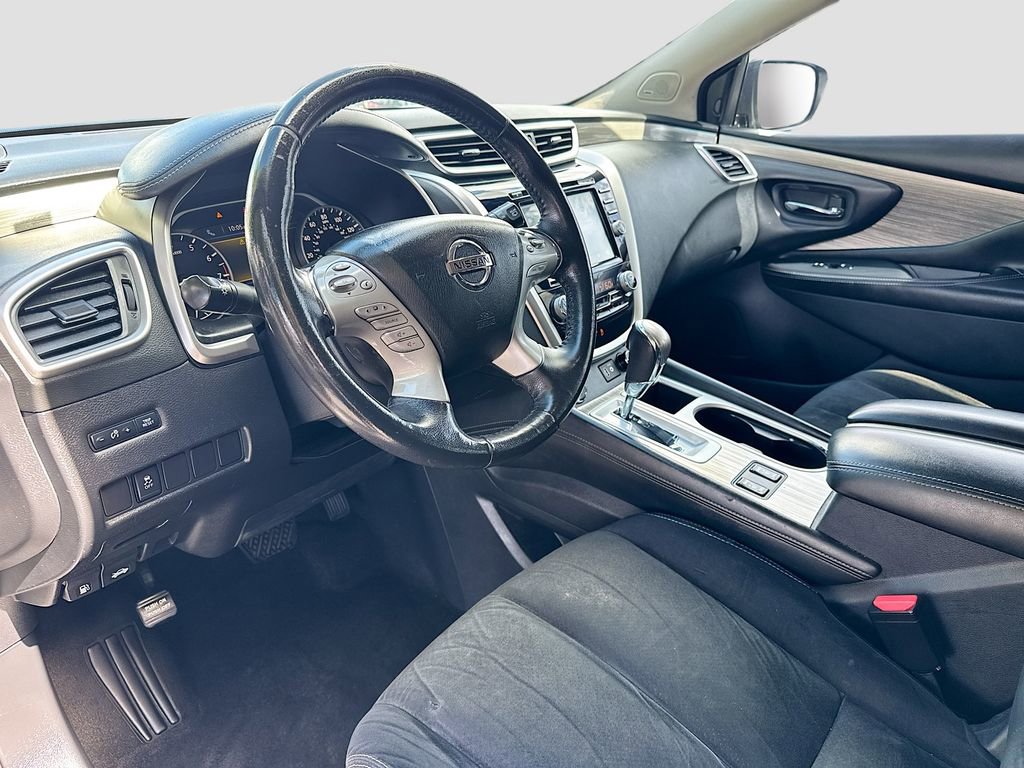 Used 2018 Nissan Murano SV w/ Premium Package FWD image 10