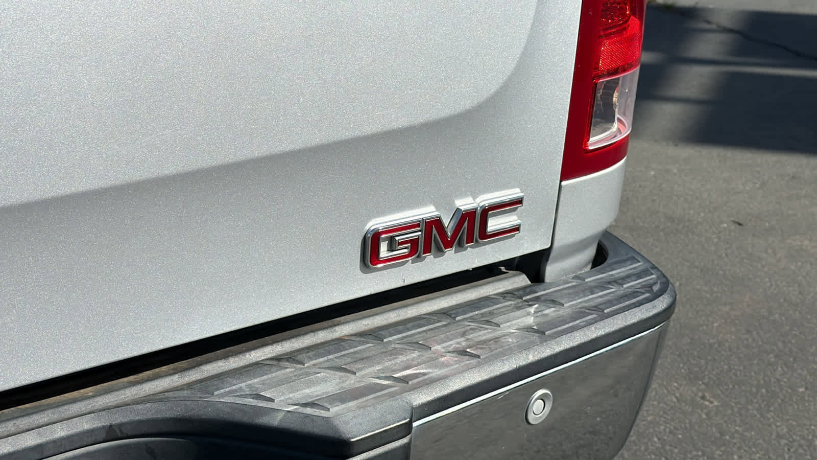 Used 2013 GMC Sierra 1500 SLT w/ SLT Convenience Package image 28