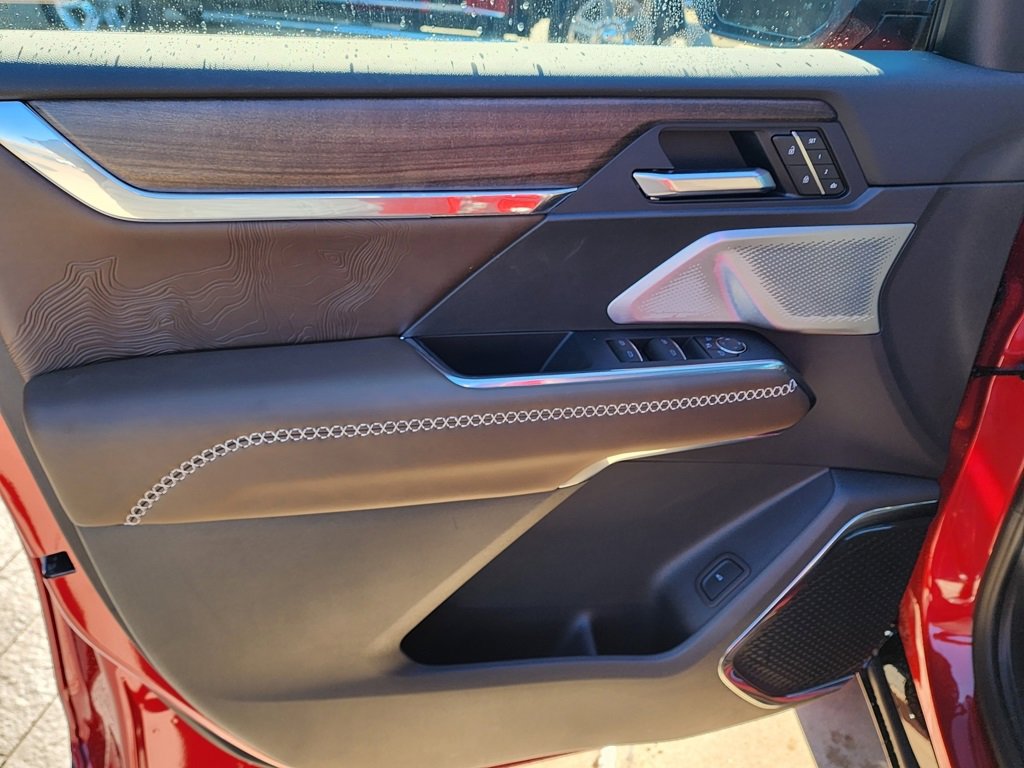 New 2026 GMC Acadia Denali Ultimate image 13