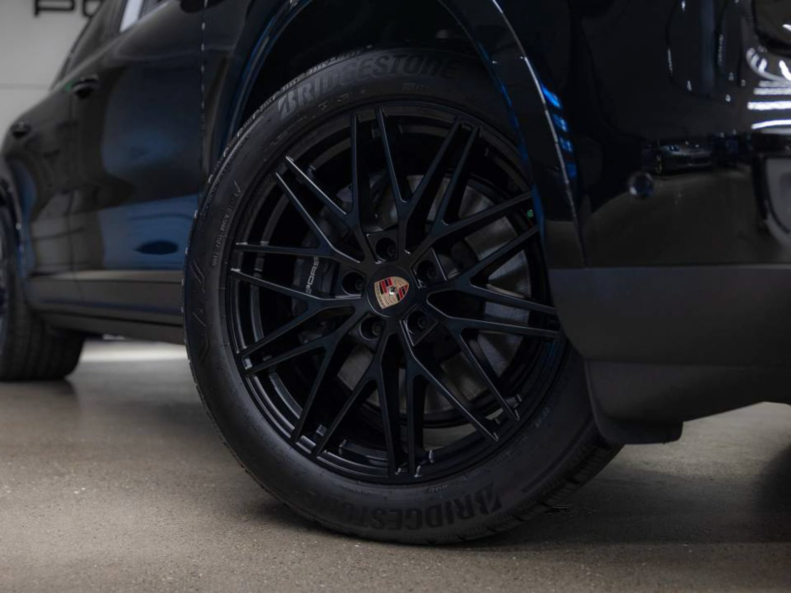 Certified 2026 Porsche Cayenne Coupe AWD/4WD image 9