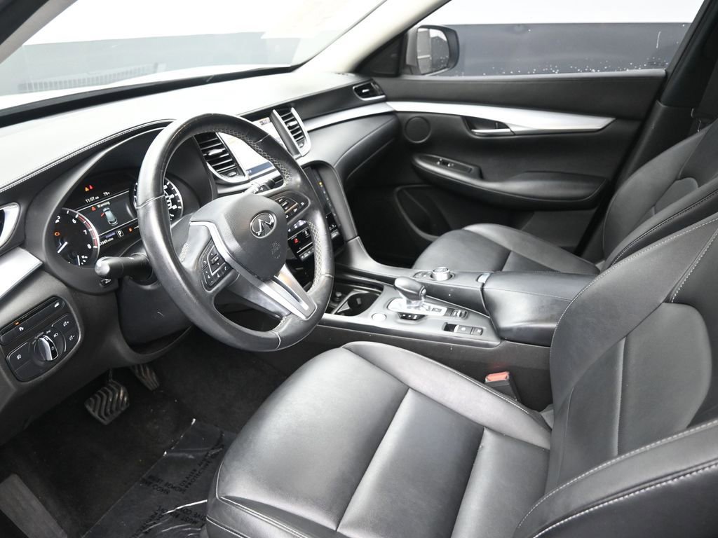 Used 2020 INFINITI QX50 Luxe w/ Navigation Package image 11