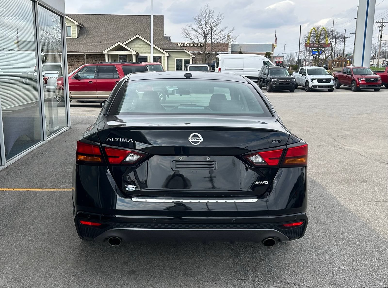 Used 2022 Nissan Altima 2.5 SR AWD/4WD image 6