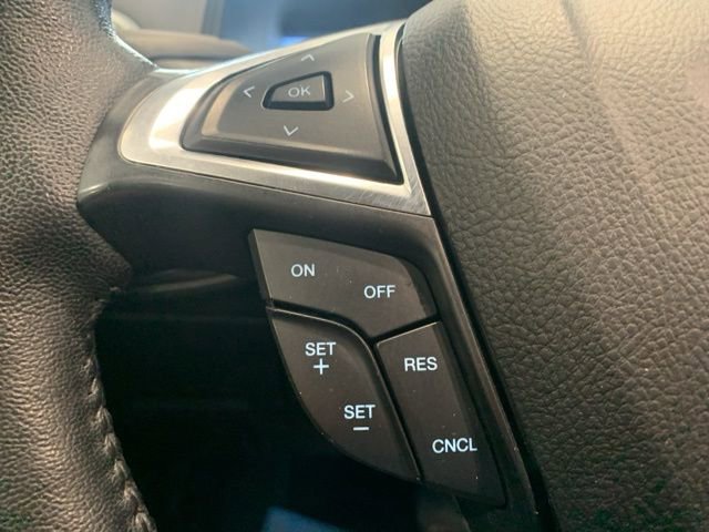 Used 2022 Ford Edge Titanium image 15