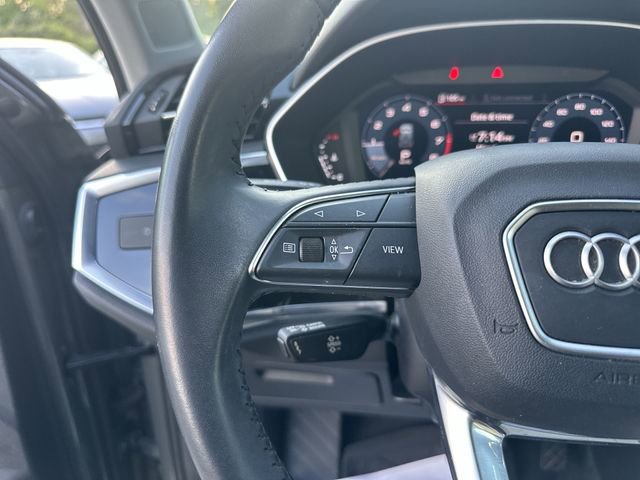 Used 2020 Audi Q3 2.0T Premium Plus w/ Premium Plus Package AWD/4WD image 17