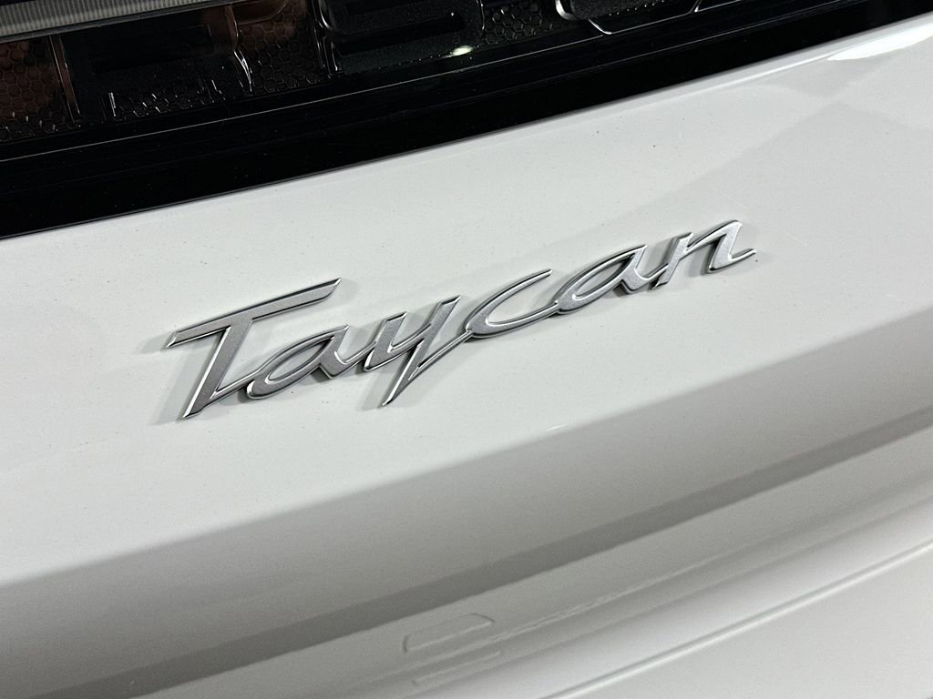 New 2025 Porsche Taycan image 34