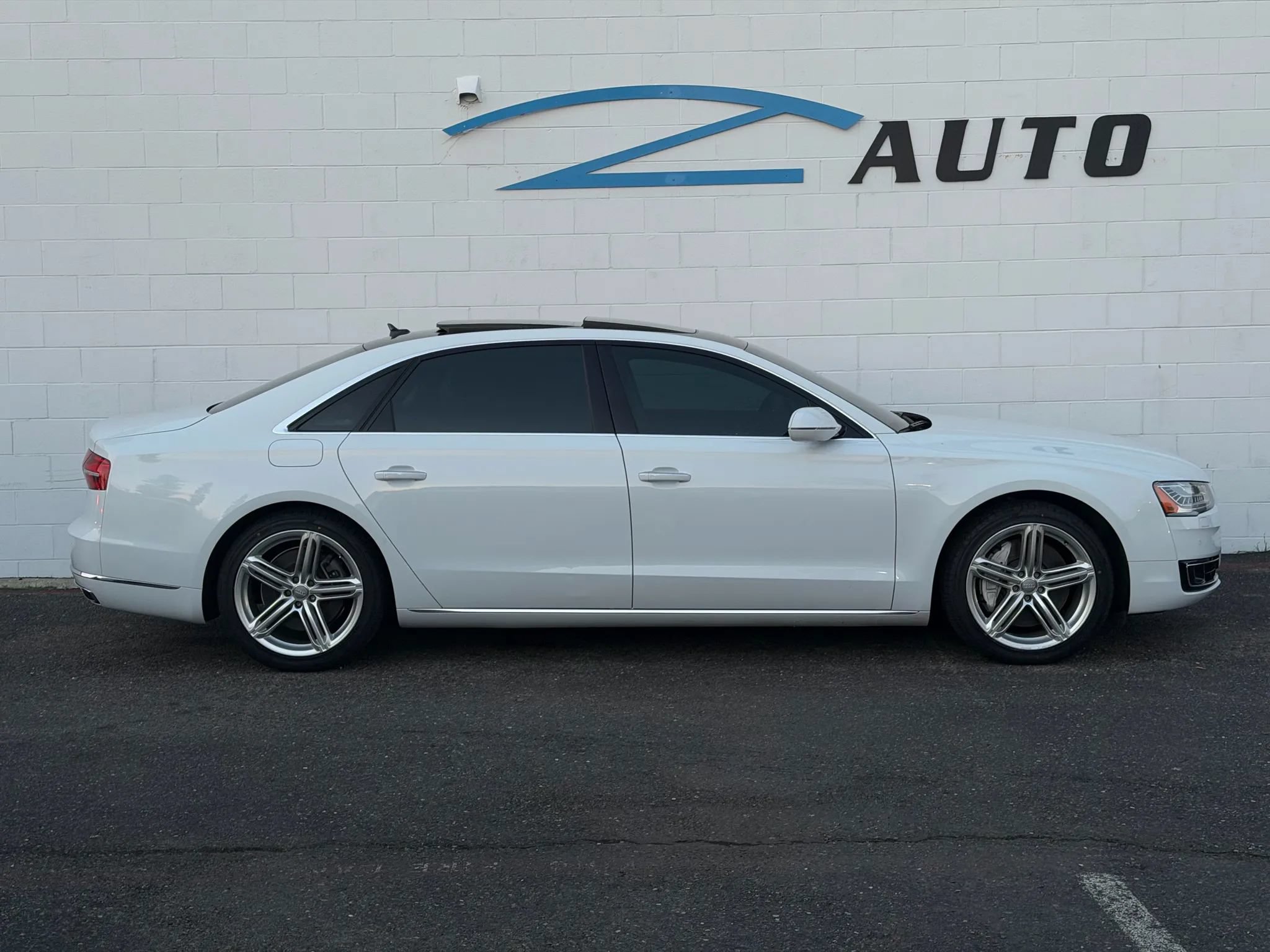 Used 2016 Audi A8 L TDI w/ Executive Package AWD/4WD image 6