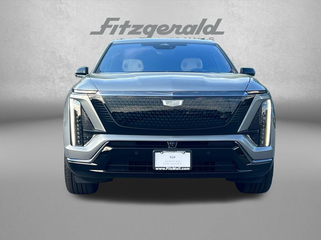 Certified 2026 Cadillac Vistiq Sport w/ LPO, Floor Liner Package AWD/4WD image 6