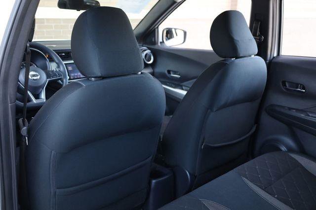 Used 2019 Nissan Kicks SV FWD image 17