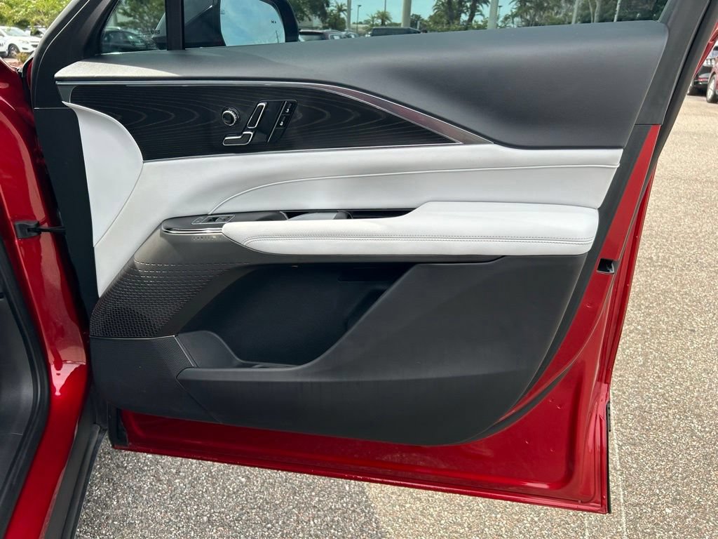 Used 2024 Cadillac Lyriq Sport RWD image 63