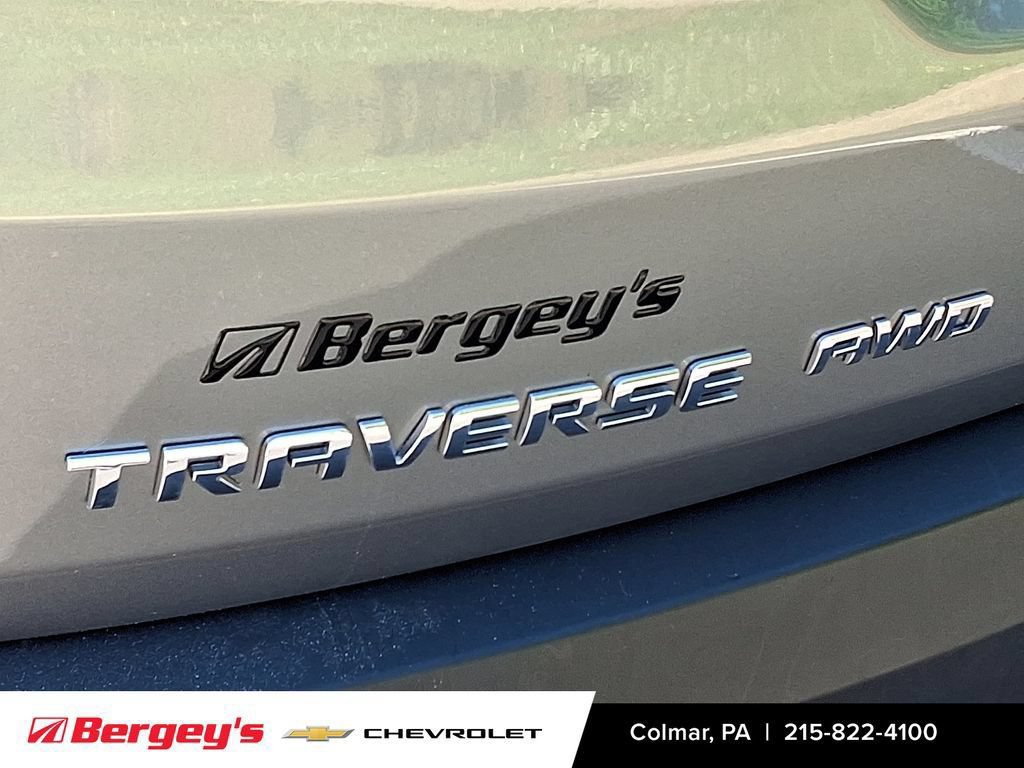 Used 2023 Chevrolet Traverse LT w/ LPO, Floor Liner Package AWD/4WD image 34