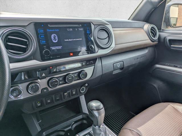 Used 2017 Toyota Tacoma Limited w/ Tow Package AWD/4WD image 12